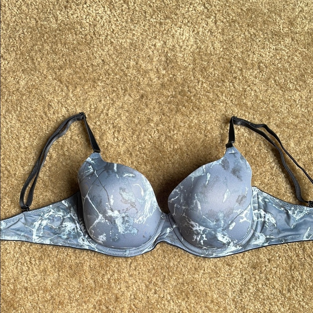 PINK Where Everywhere Lightly Lined Bra sz.32D